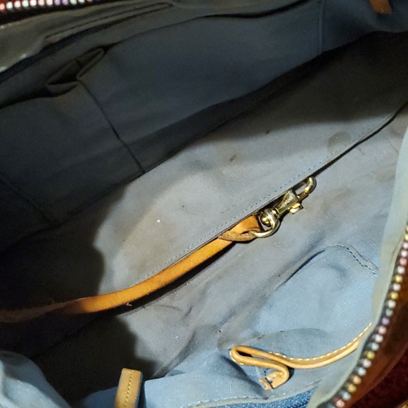 Dooney & Bourke scribble heart purse with RARE Rainbow zipper - Picture 8 of 8